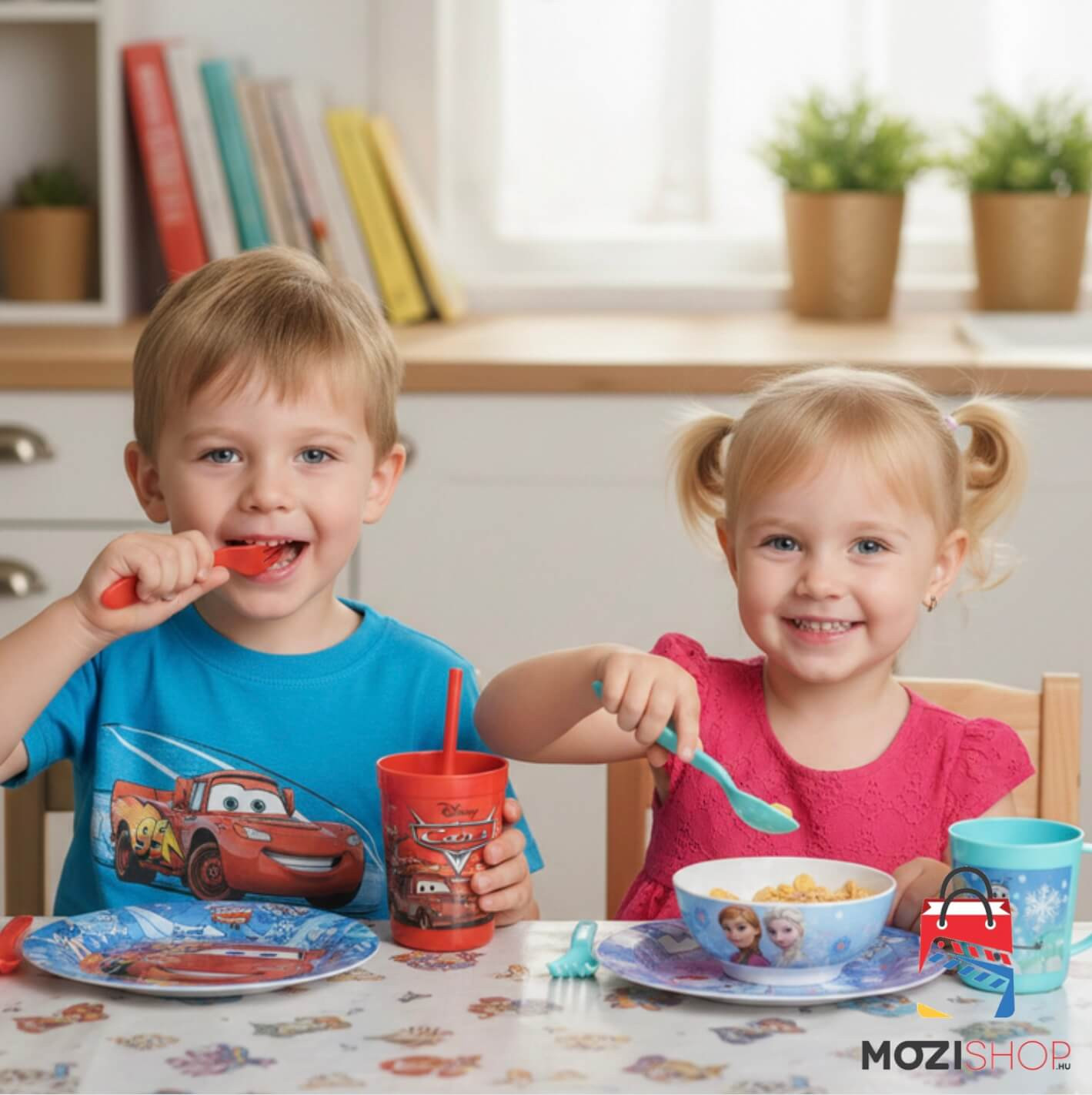 Disney műanyag gyerek étkészlet