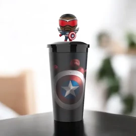 Amerika Kapitány: Szép új világ pohár és Sam Wilson topper, figura 