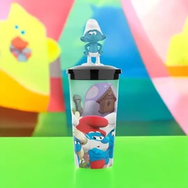 A hupikék törpikék pohár és Ügyifogyi topper, figura