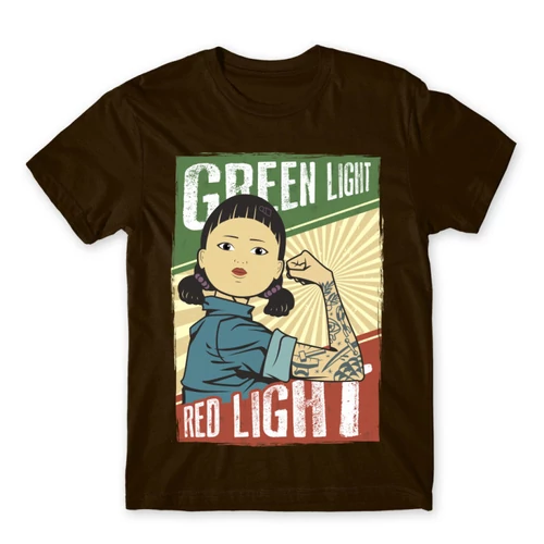 Barna Nyerd meg az életed férfi rövid ujjú póló - Green light, Red light