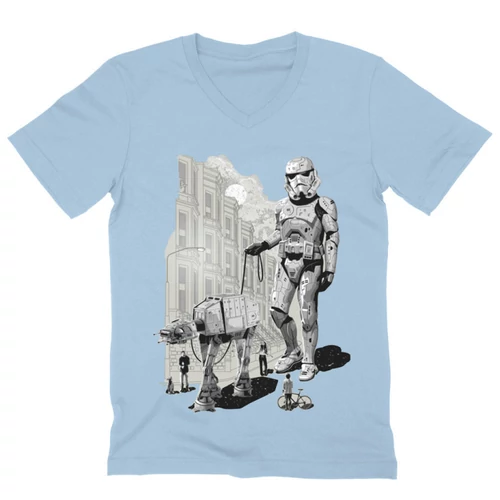 Világoskék Star Wars férfi V-nyakú póló - Rohamosztagos és a lépegető