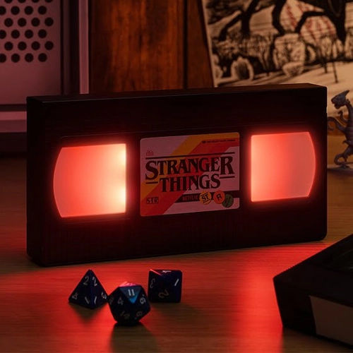 Stranger Things hangulatvilágítás - VHS kazetta formájú 