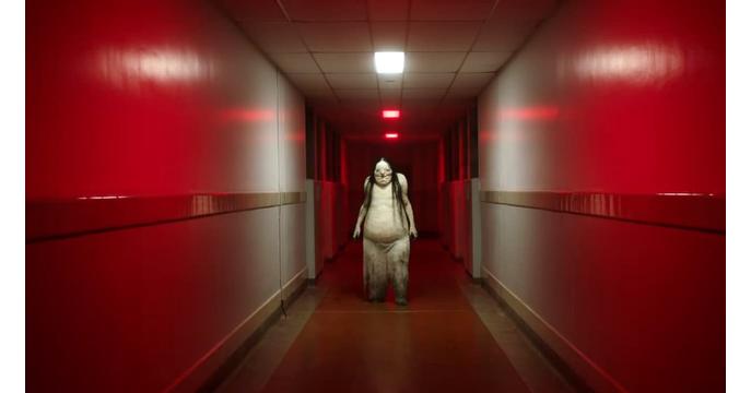 Liderces Mesek Ejszakaja Megerkezett Guillermo Del Toro Uj Horrorjanak A Szinkronos Elozetese