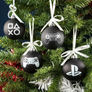 Kép 2/3 - Playstation karácsonyfadísz szett