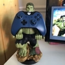 Kép 3/7 - Marvel Hulk XL telefon és konzol kontroller tartó figura töltéshez