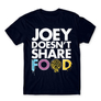 Kép 17/25 - Sötétkék Jóbarátok férfi rövid ujjú póló - Joey doesn't share food text